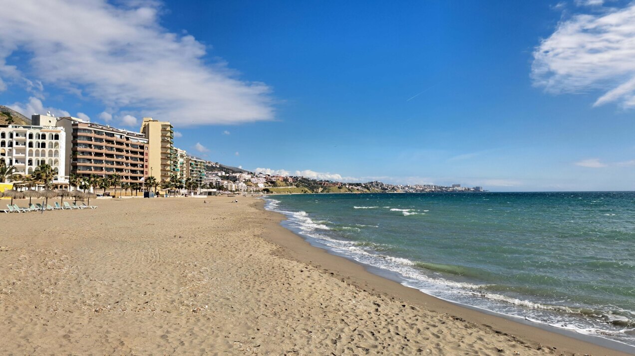 Quaint sea side apartment in the heart of Fuengirola seamlessly blends culture and comfort