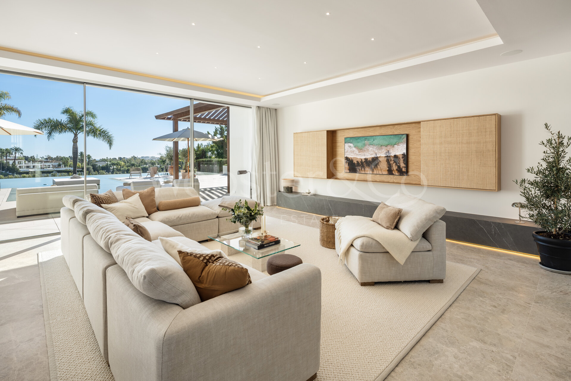 A blend of Mediterranean elegance & Balinese style