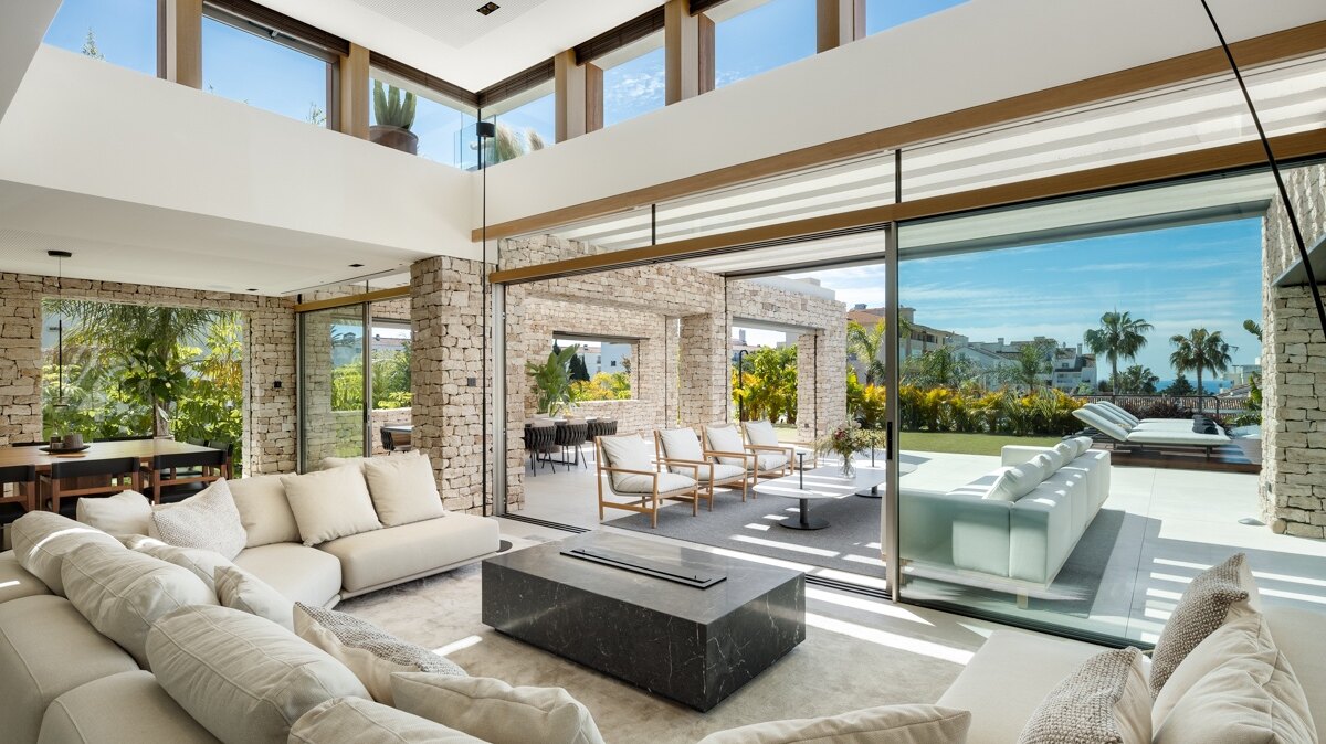 Contemporary masterpiece in a coveted location