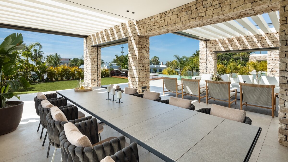 Contemporary masterpiece in a coveted location