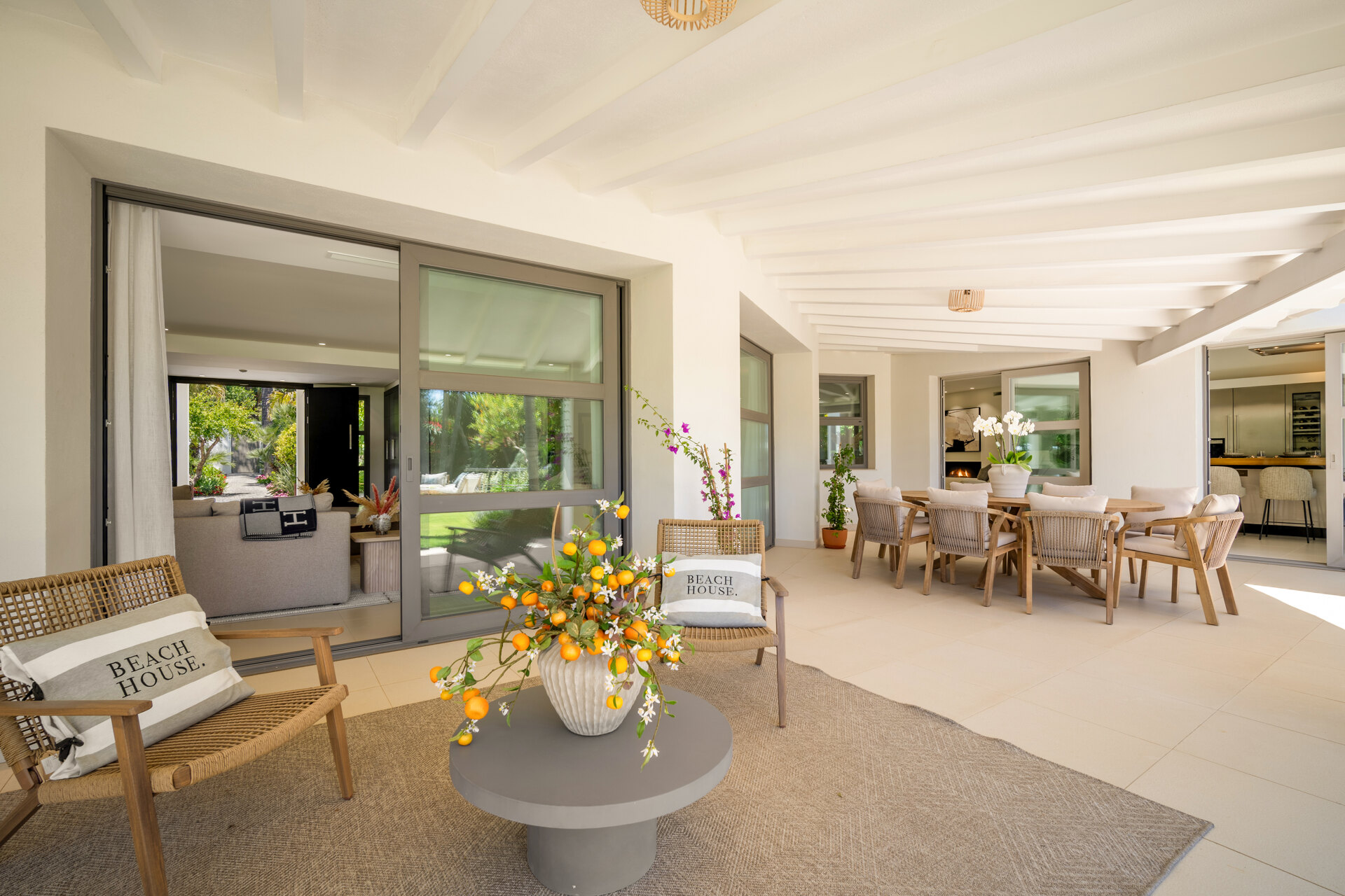 Villa de una planta que combina elegancia y encanto