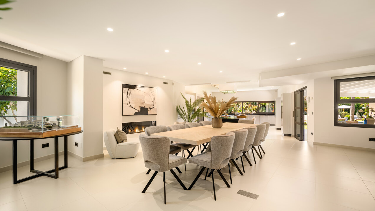 Fantastic single-level villa displays timeless charm