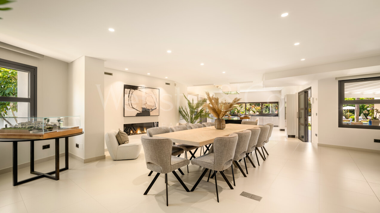 Fantastic single-level villa displays timeless charm