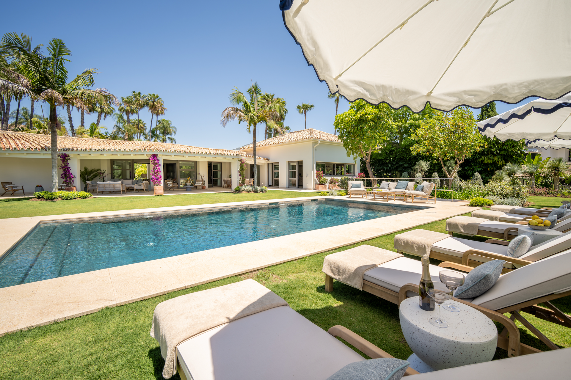 Villa de una planta que combina elegancia y encanto