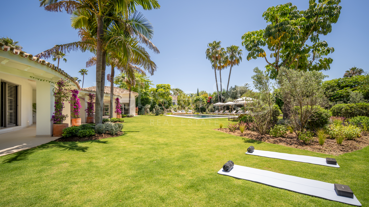 Fantastic single-level villa displays timeless charm