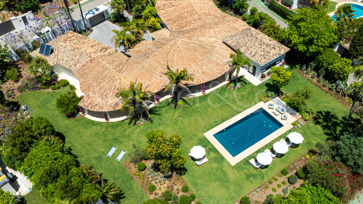 Fantastic single-level villa displays timeless charm