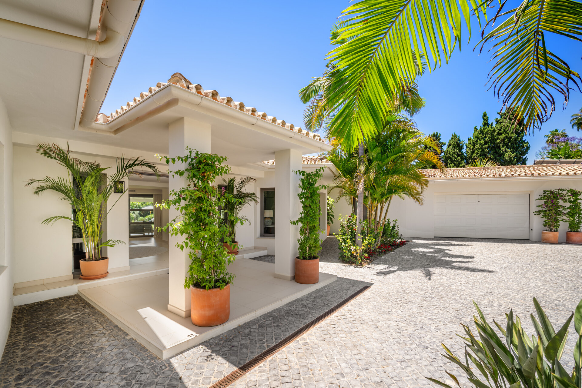 Villa de una planta que combina elegancia y encanto
