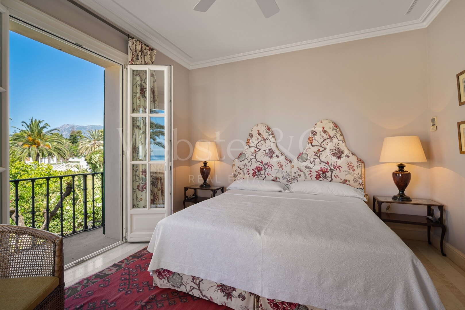 Exclusiva hogar de ensueño en primer linea de playa