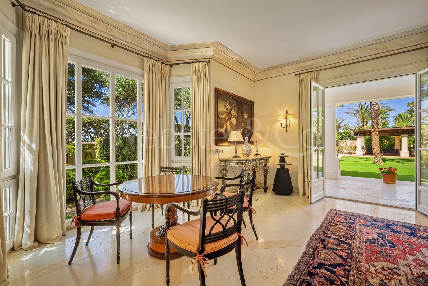 Exclusiva hogar de ensueño en primer linea de playa