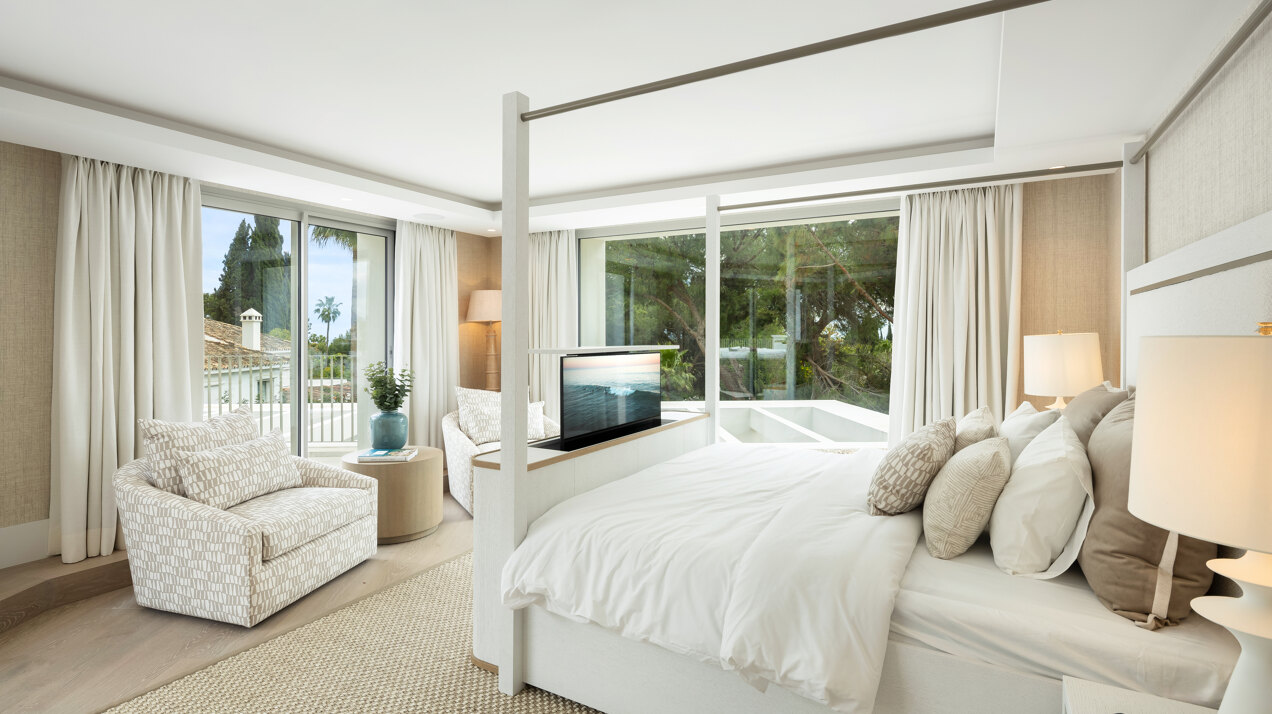 A masterful blend of contemporary & Andalucian charm