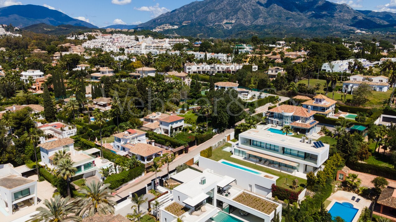 Blend of striking design with exceptional comfort