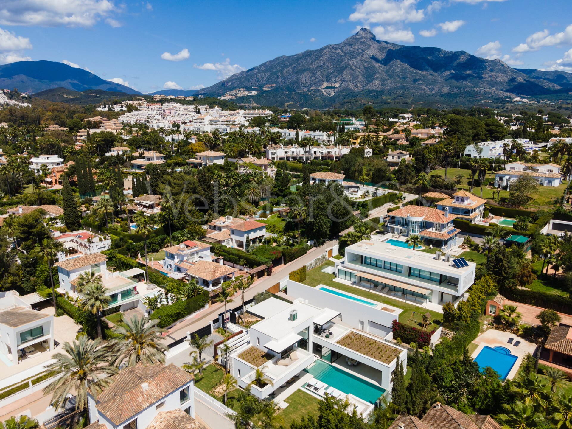 Blend of striking design with exceptional comfort