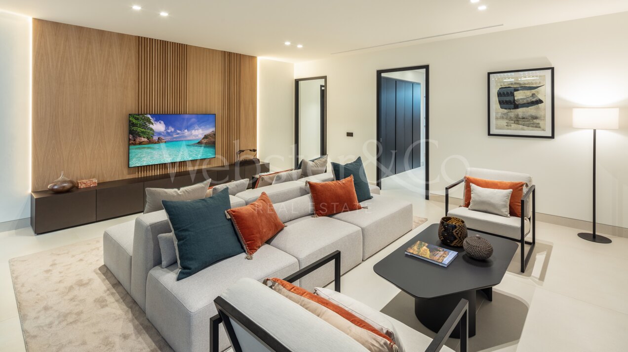 Blend of striking design with exceptional comfort