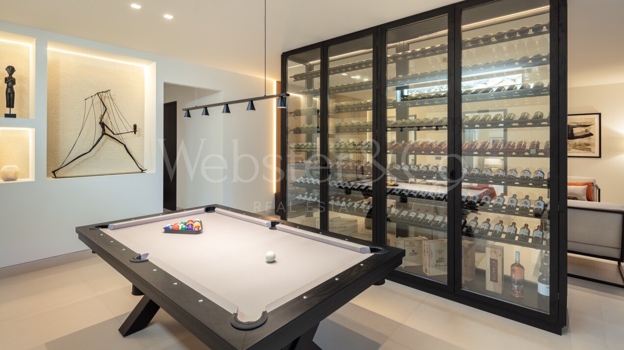 Blend of striking design with exceptional comfort