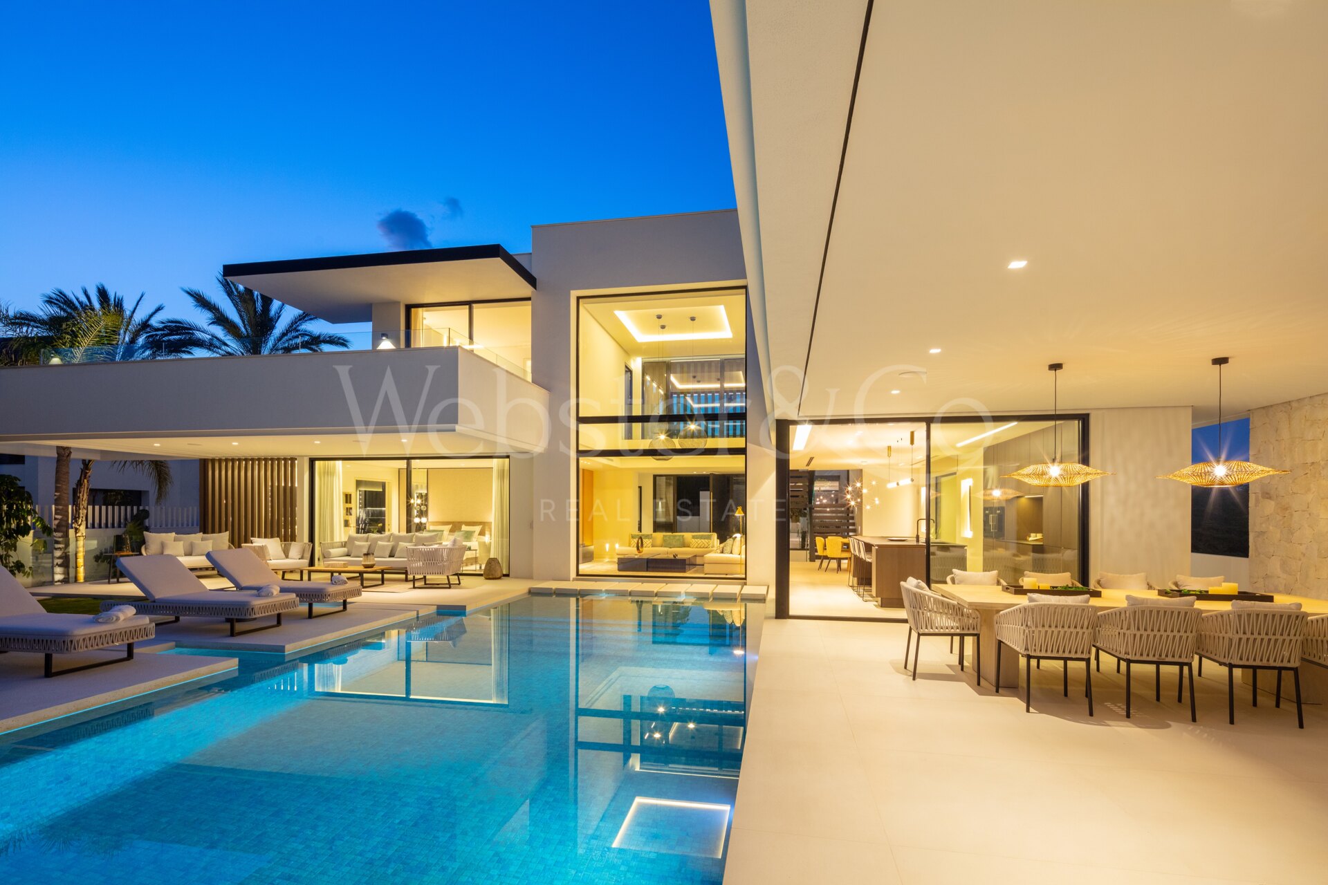 Blend of striking design with exceptional comfort