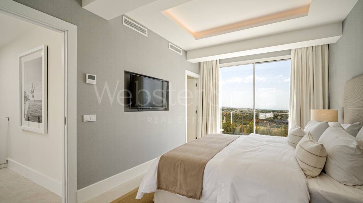 Fantastic townhouse boasts sweeping golf views