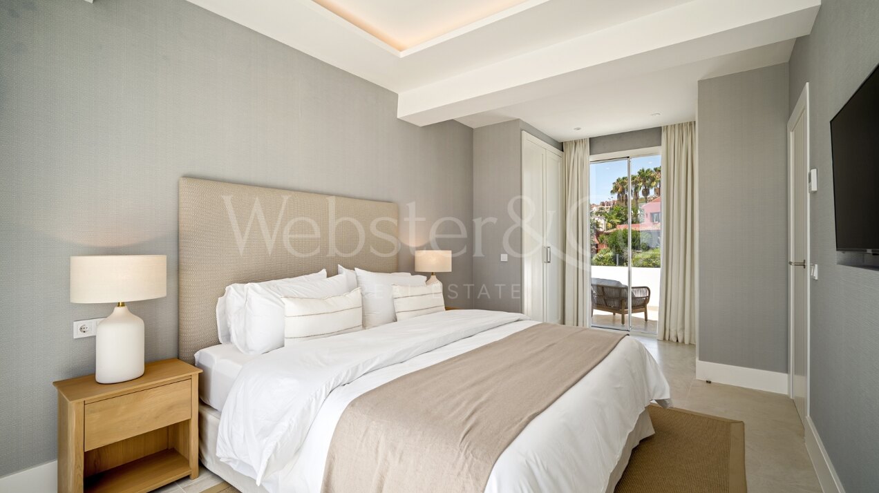 Fantastic townhouse boasts sweeping golf views