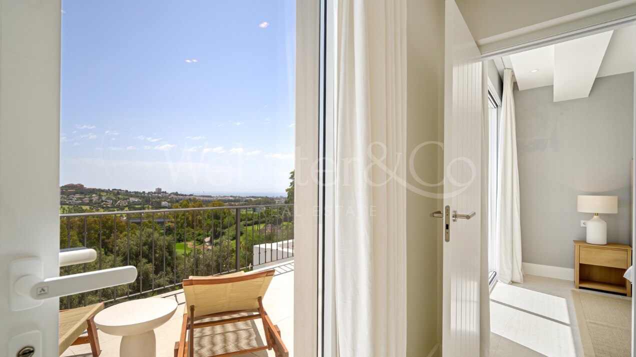 Fantastic townhouse boasts sweeping golf views