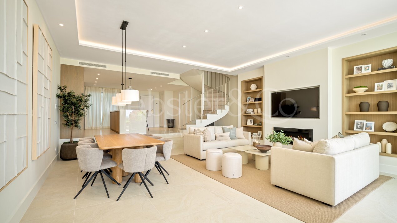 Fantastic townhouse boasts sweeping golf views