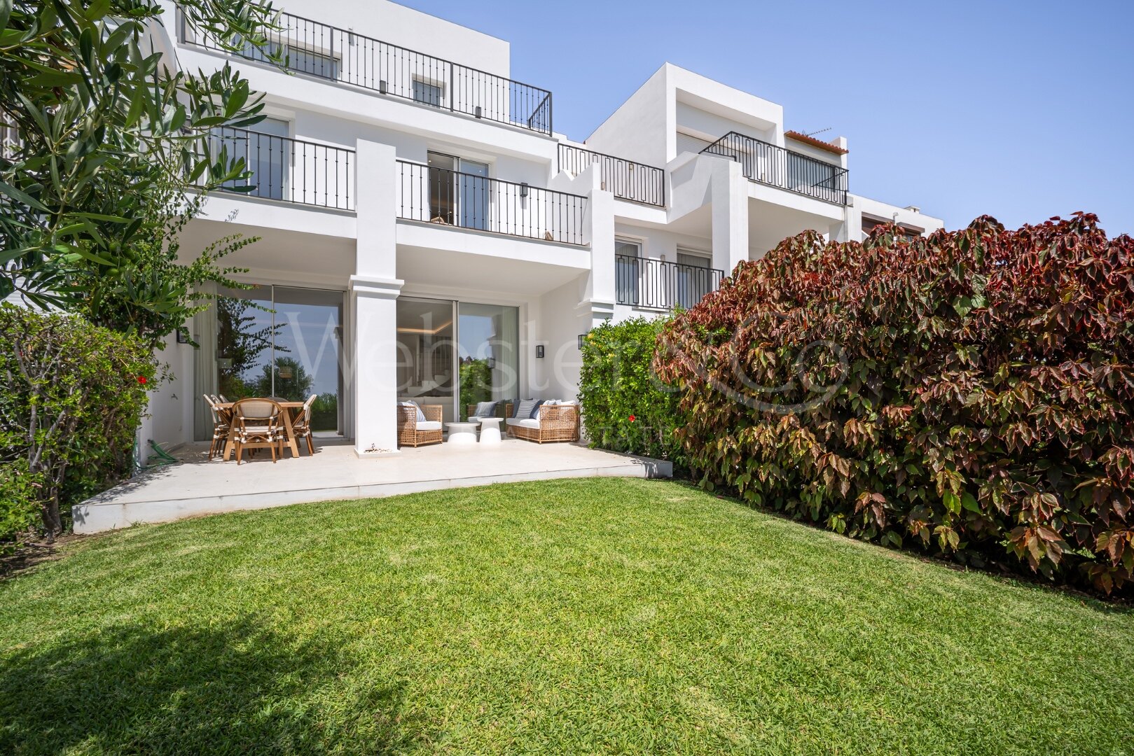 Fantastic townhouse boasts sweeping golf views