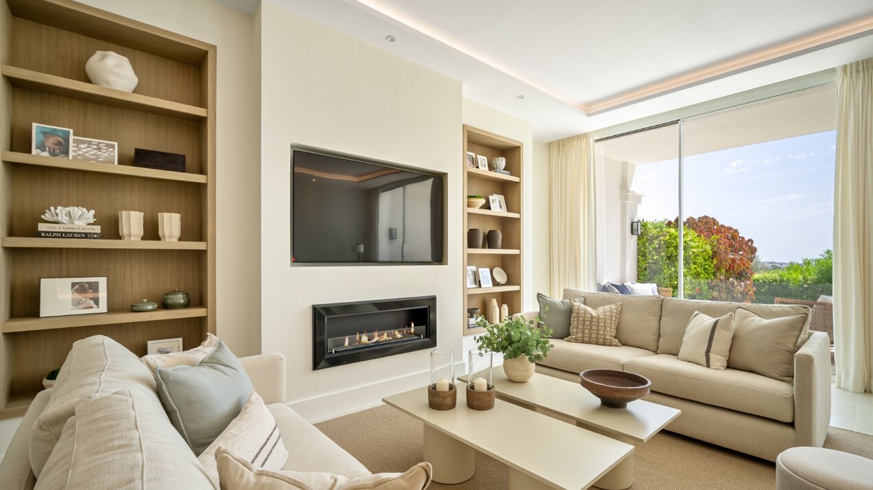 Fantastic townhouse boasts sweeping golf views