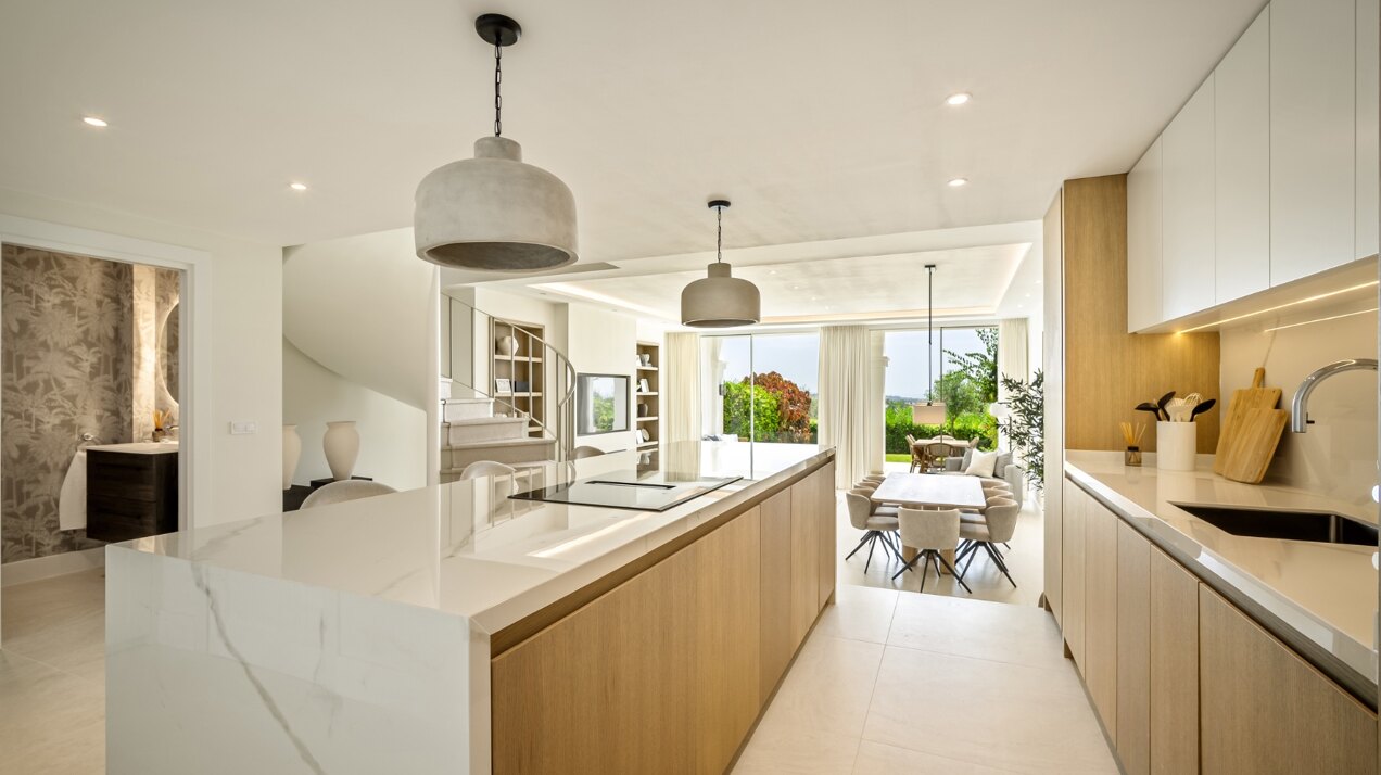 Fantastic townhouse boasts sweeping golf views