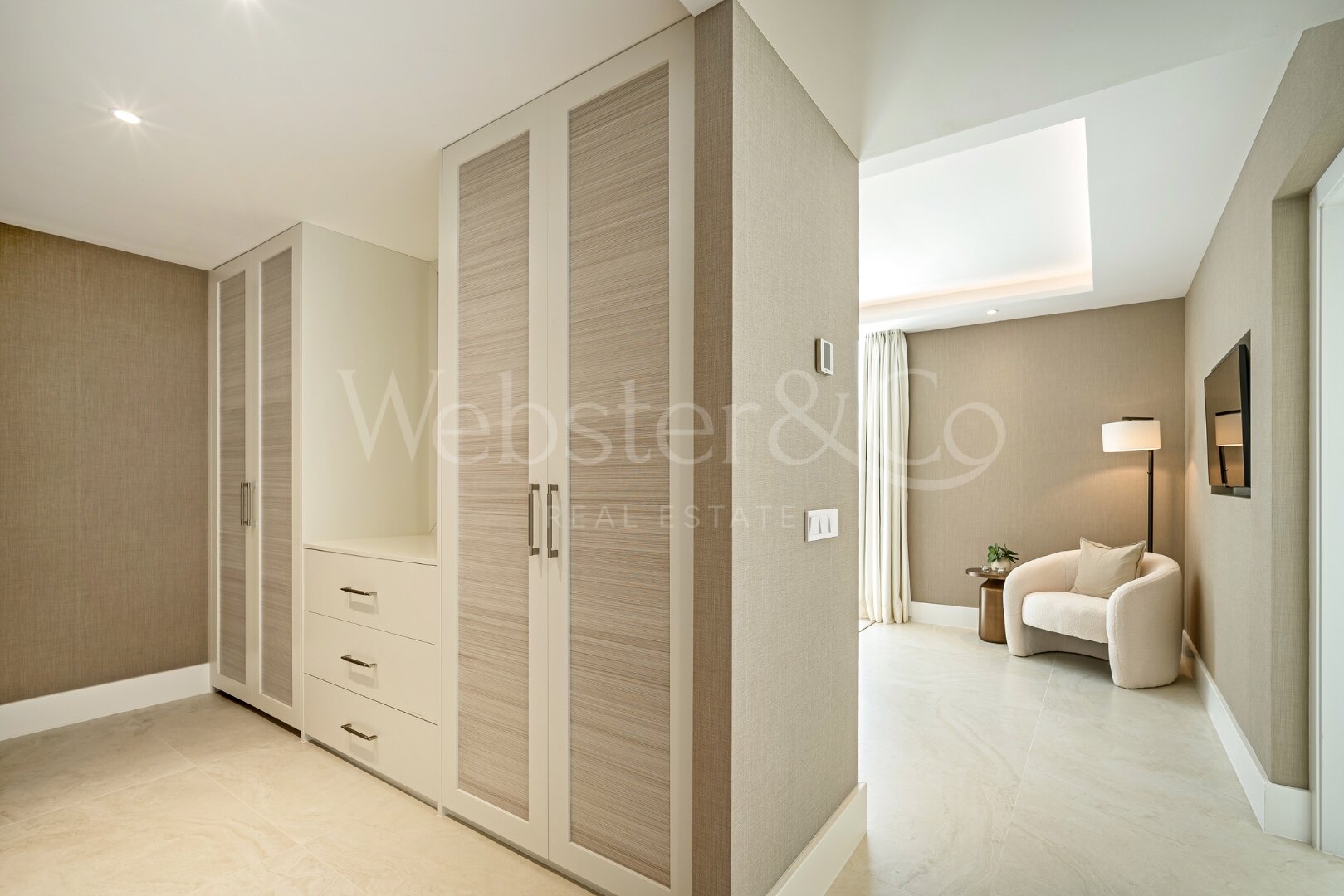 Fantastic townhouse boasts sweeping golf views