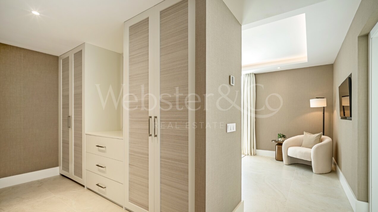 Fantastic townhouse boasts sweeping golf views