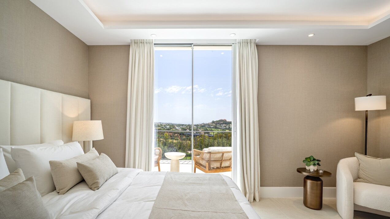 Fantastic townhouse boasts sweeping golf views