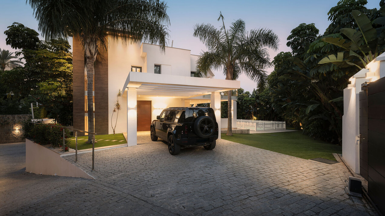 Striking villa in Benahavis offers incredible views