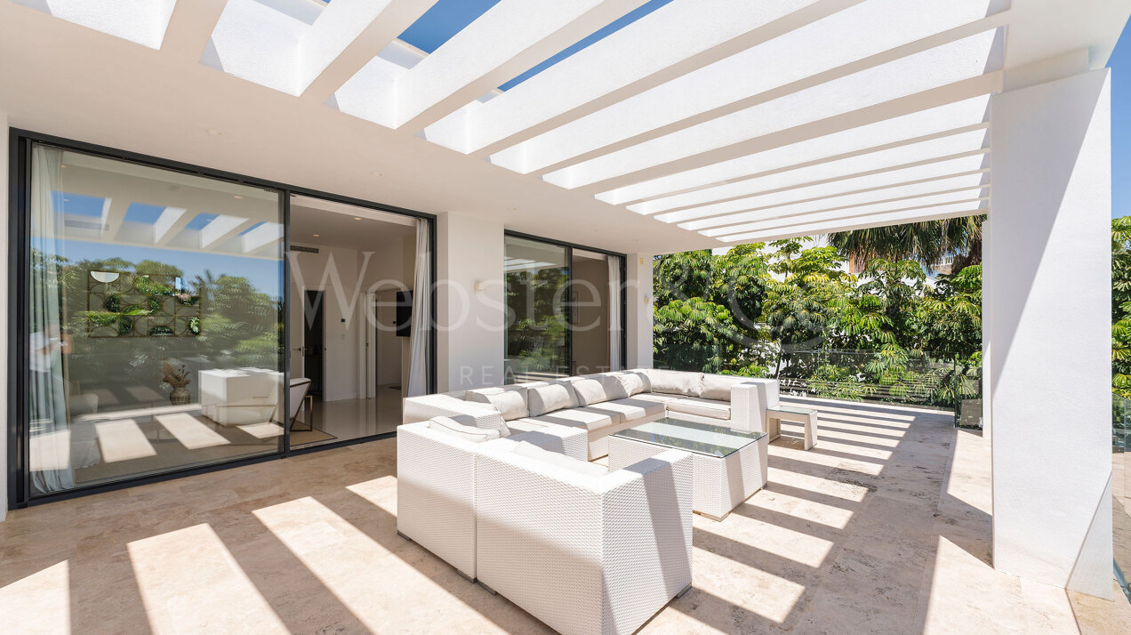 Striking villa in Benahavis offers incredible views
