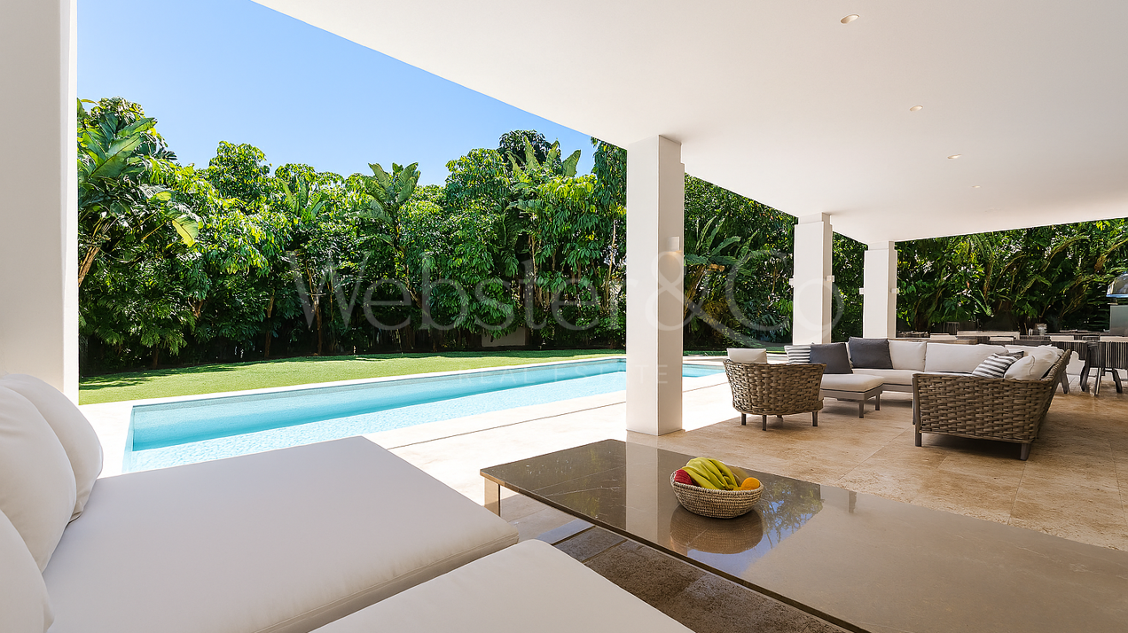 Striking villa in Benahavis offers incredible views