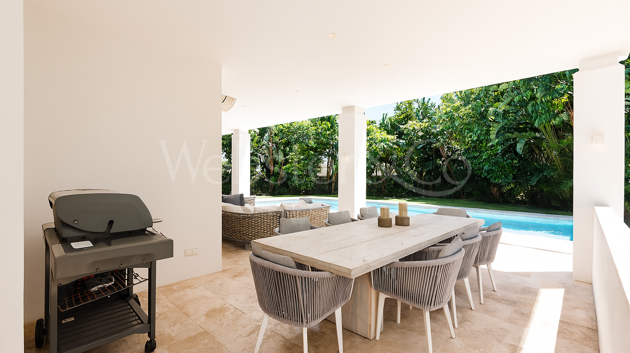 Striking villa in Benahavis offers incredible views