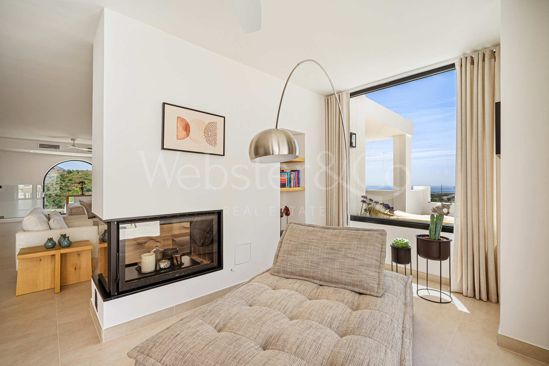 Hogar mediterráneo de ensueño lleno de luz