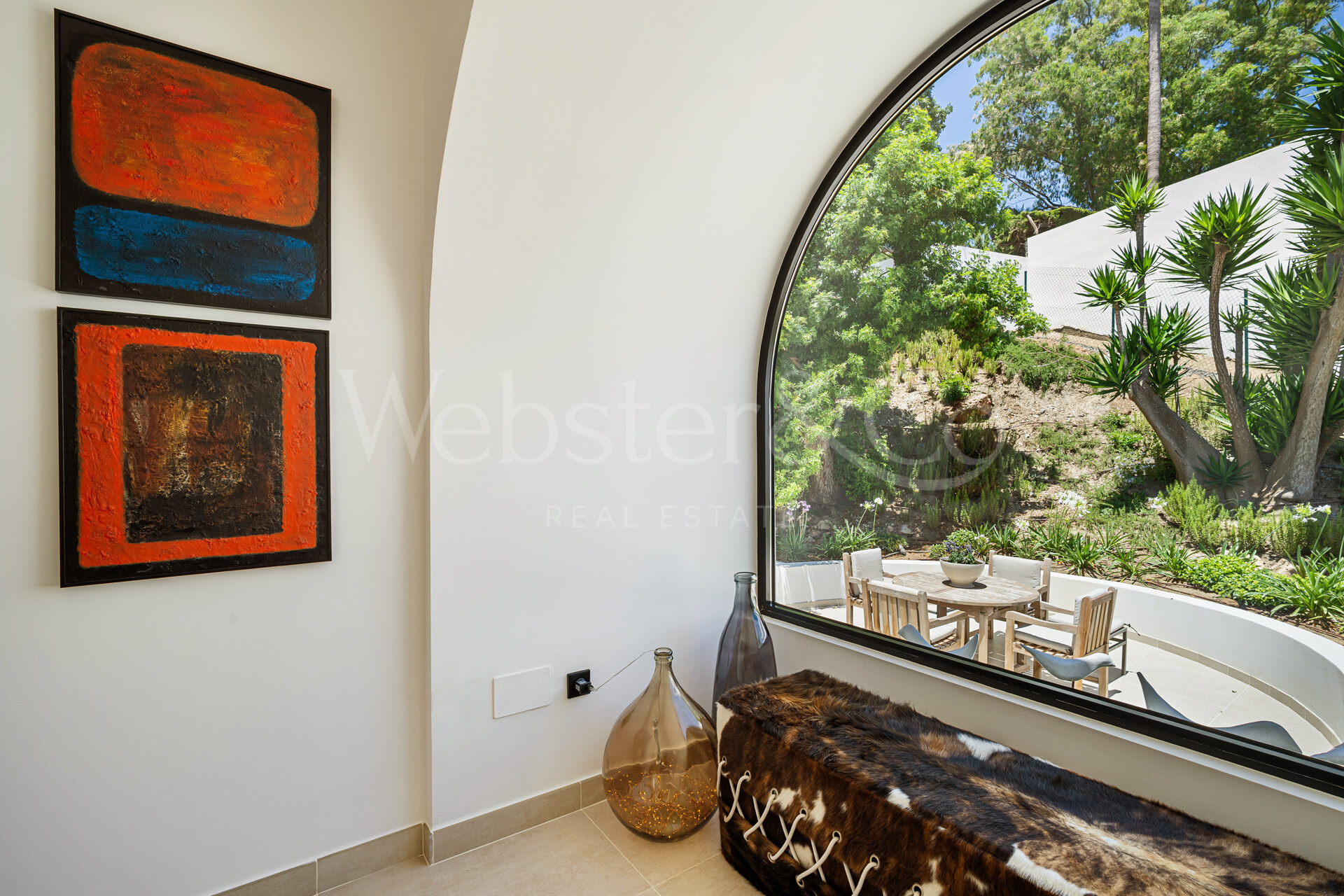 Hogar mediterráneo de ensueño lleno de luz