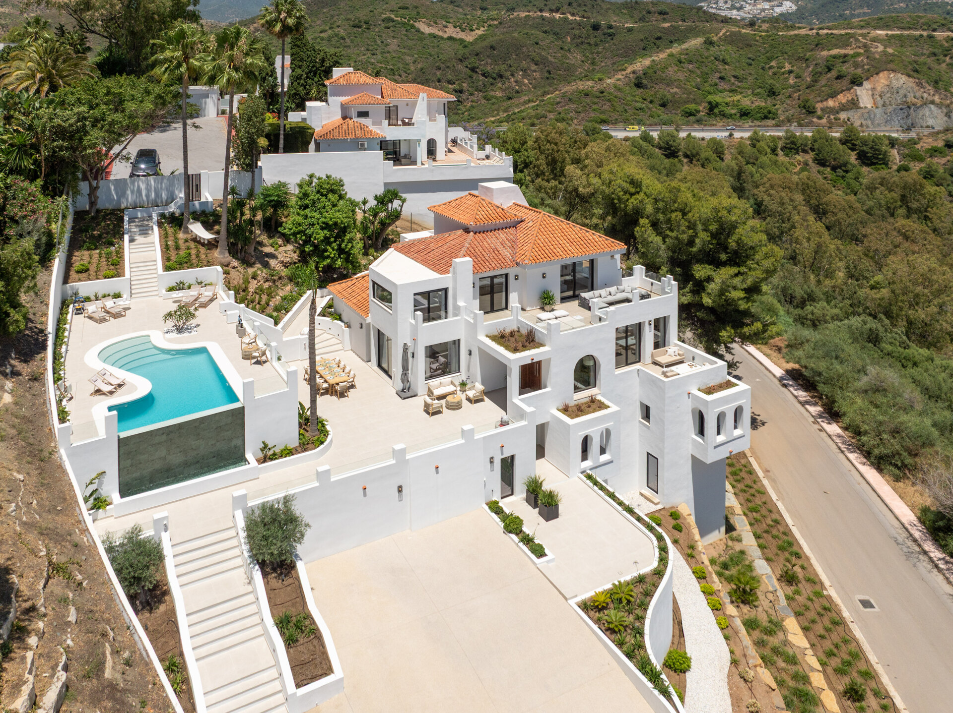 Hogar mediterráneo de ensueño lleno de luz