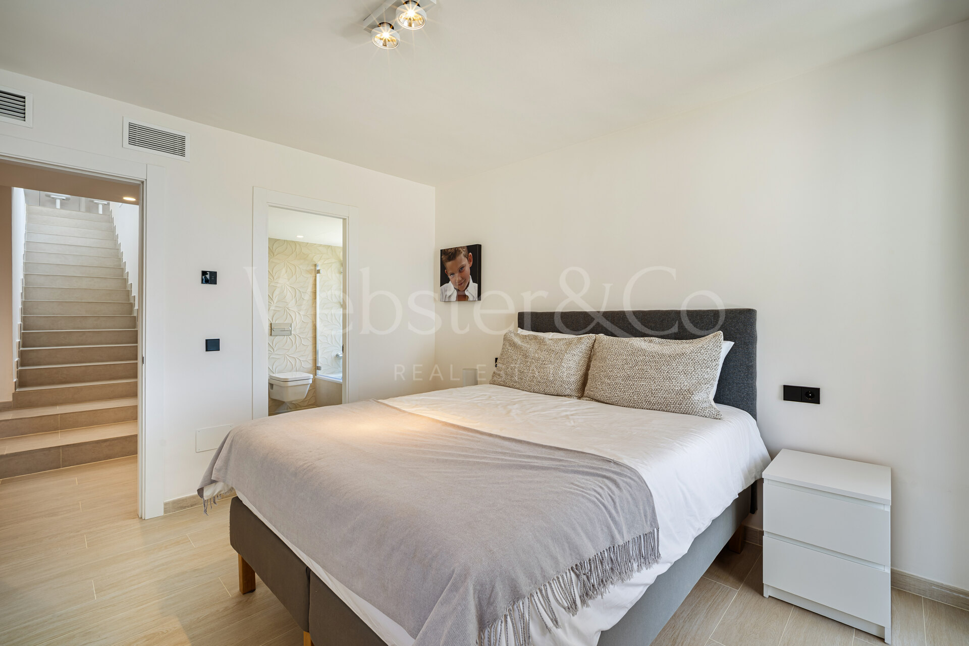 Hogar mediterráneo de ensueño lleno de luz