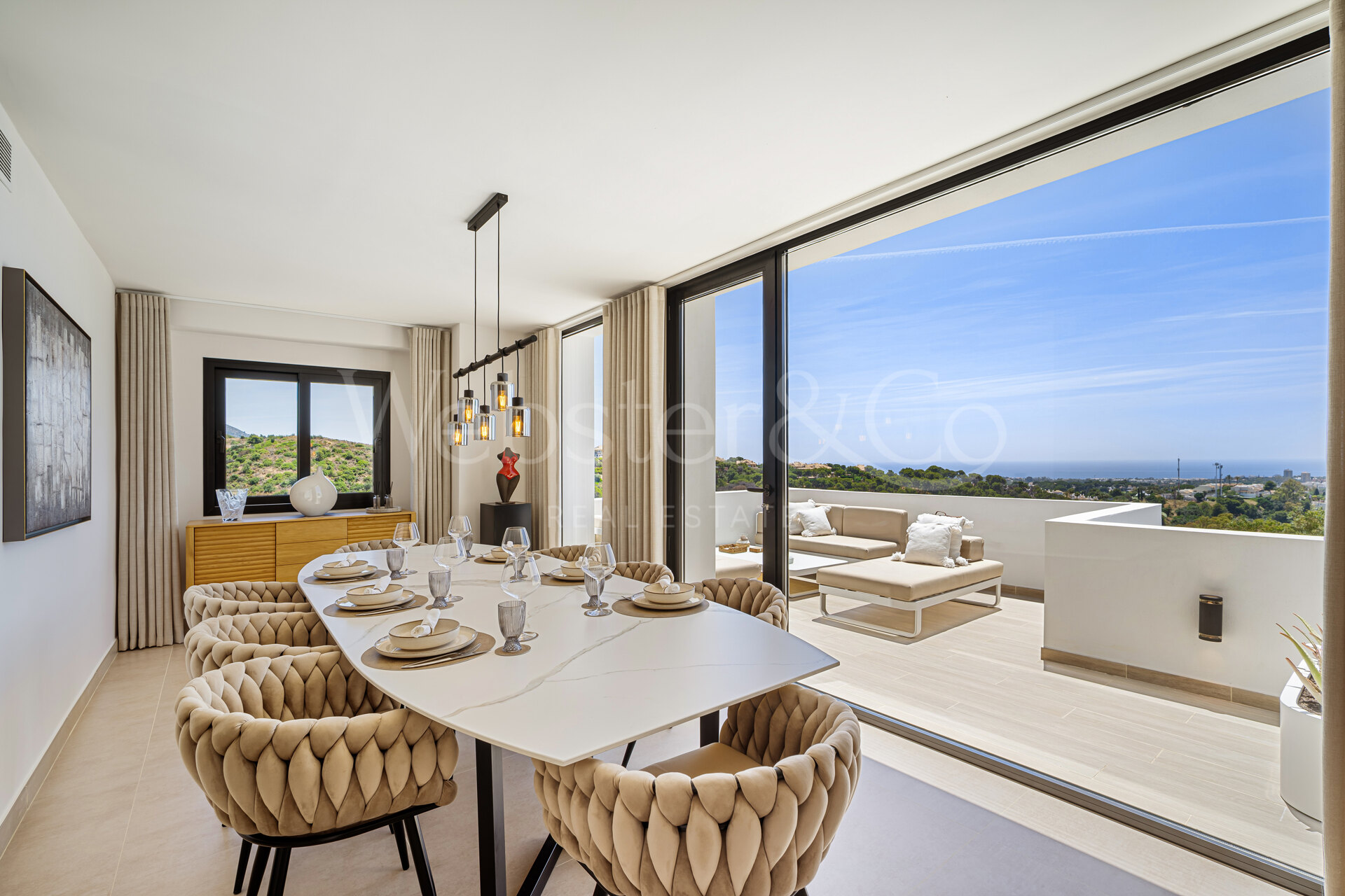 Hogar mediterráneo de ensueño lleno de luz