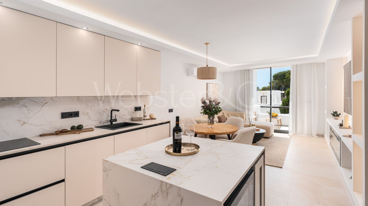 Sophisticated duplex embodies modern coastal living