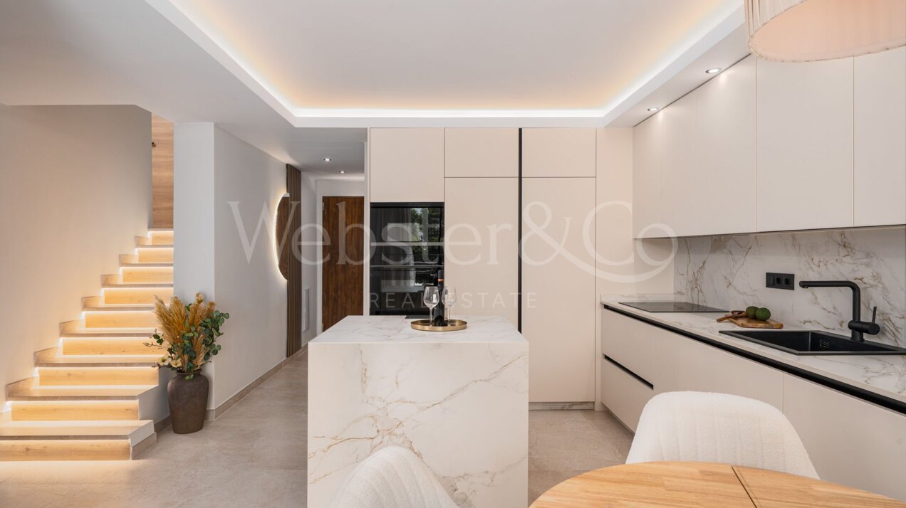 Sophisticated duplex embodies modern coastal living