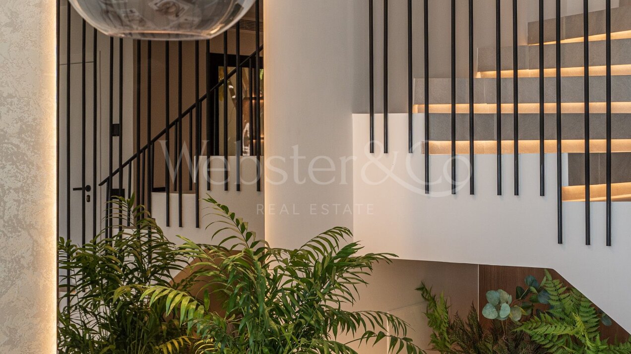 Spectacular townhouse full of style and charm