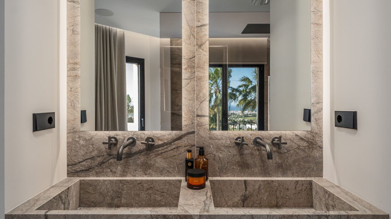 Spectacular townhouse full of style and charm