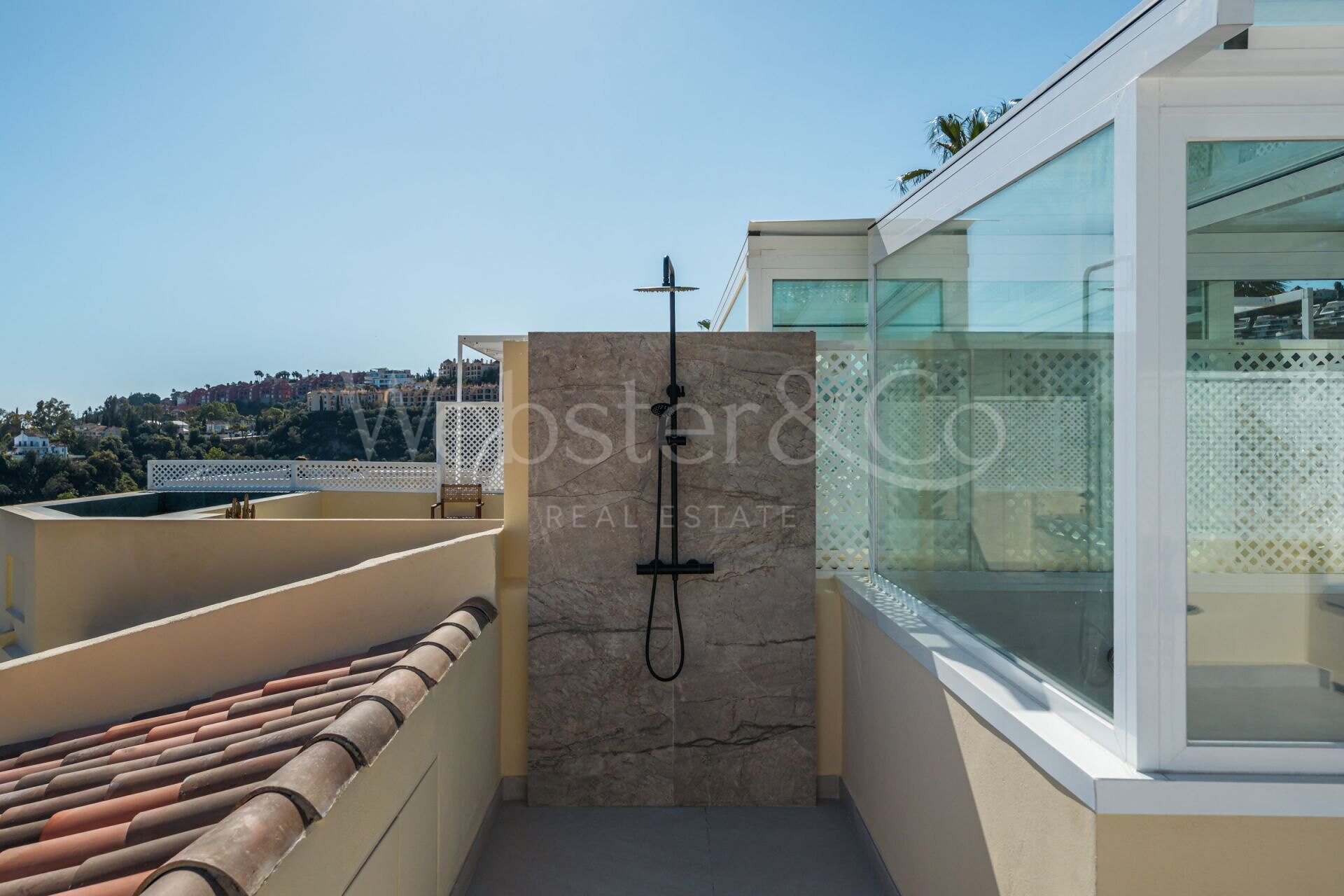 Spectacular townhouse full of style and charm