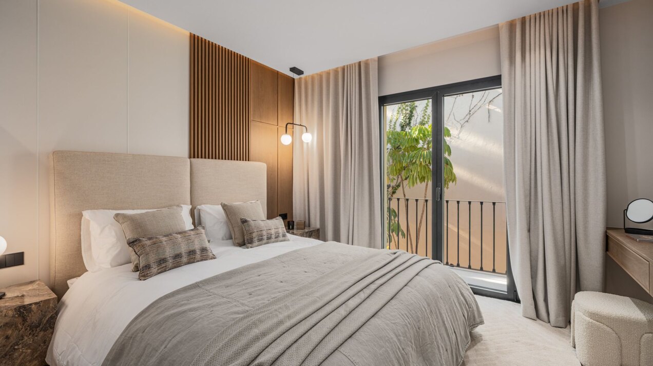 Spectacular townhouse full of style and charm