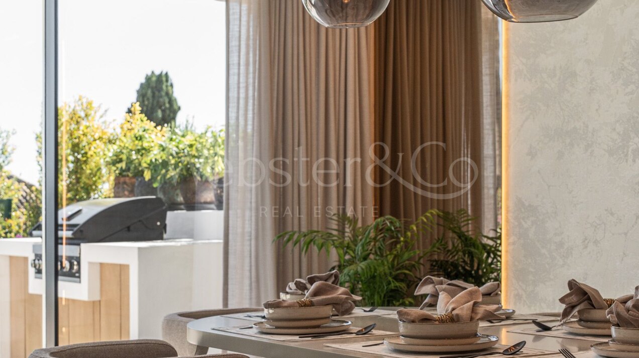 Spectacular townhouse full of style and charm