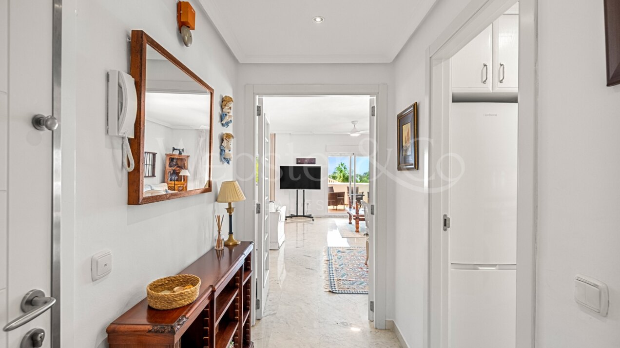 Apartment Covadonga - Beachfront Home in Bahía de Marbella