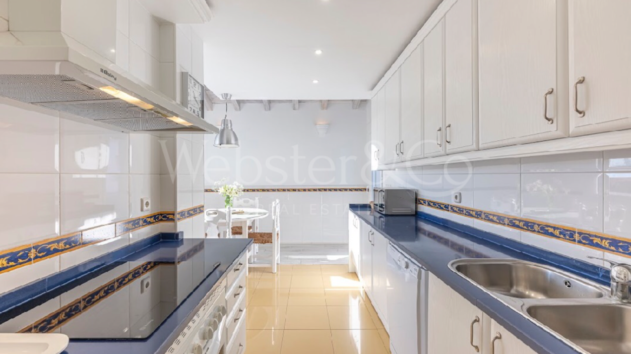 Apartment Covadonga - Primera Linea, Bahía de Marbella