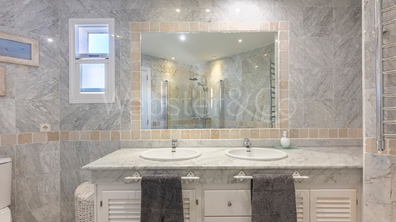 Apartment Covadonga - Primera Linea, Bahía de Marbella
