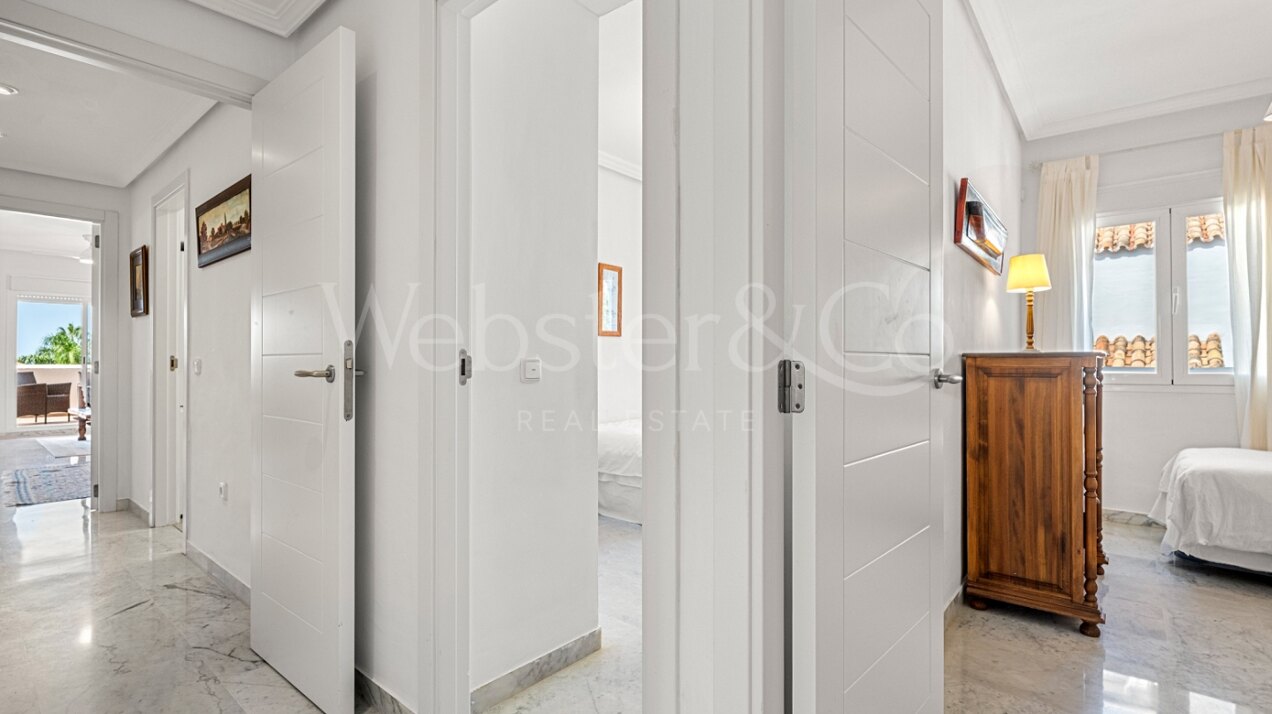 Apartment Covadonga - Beachfront Home in Bahía de Marbella