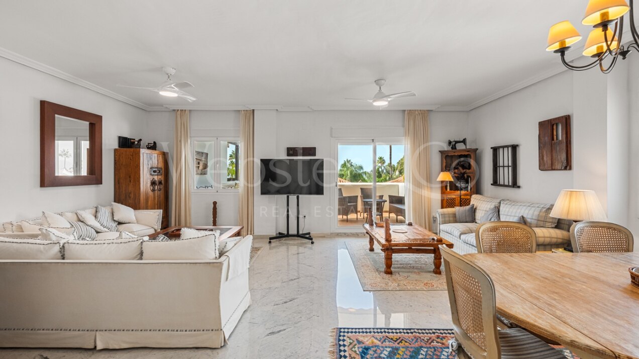 Apartment Covadonga - Beachfront Home in Bahía de Marbella